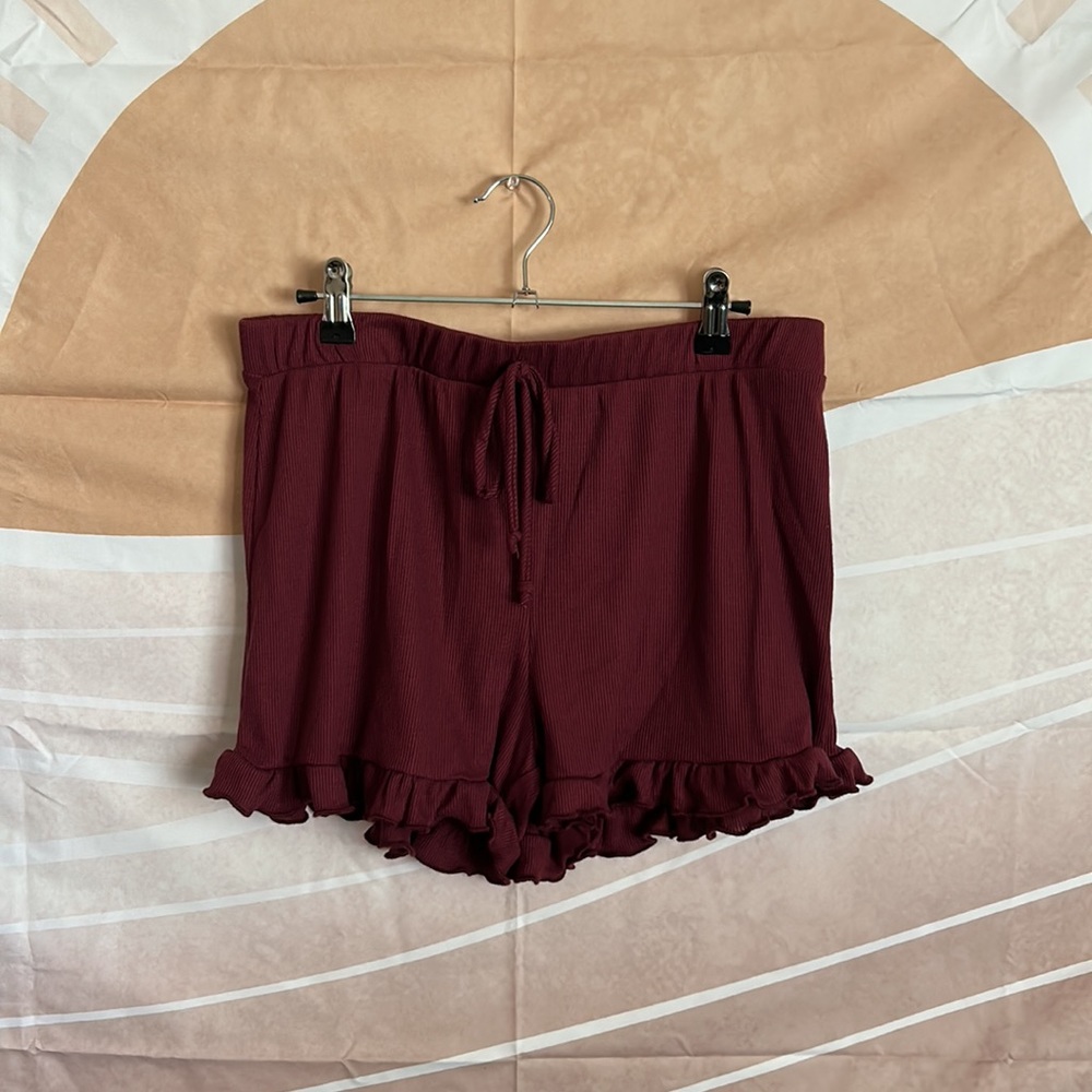 Peplum shorts